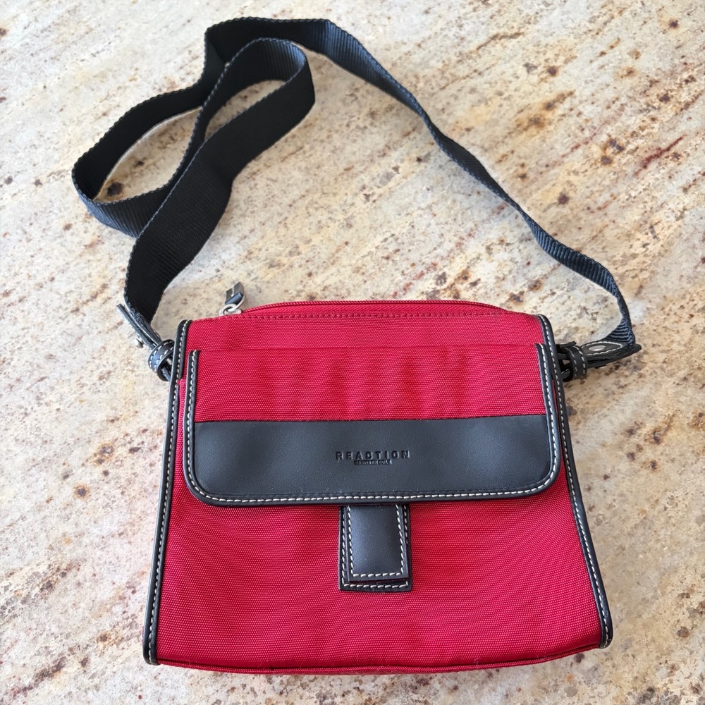 Kenneth Cole Red Nylon Crossbody Bag Officecore Travel Purse